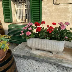 the-montevecchia-home-frida-apartment.it-lombardy.com/
